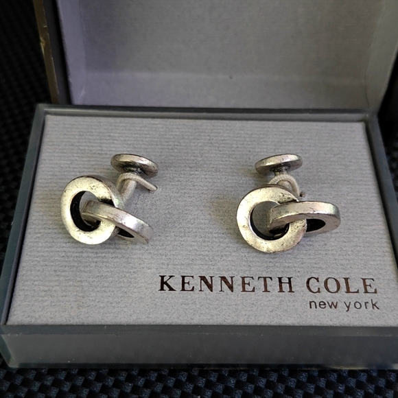 Kenneth Cole cuff links - Picture 1 of 3